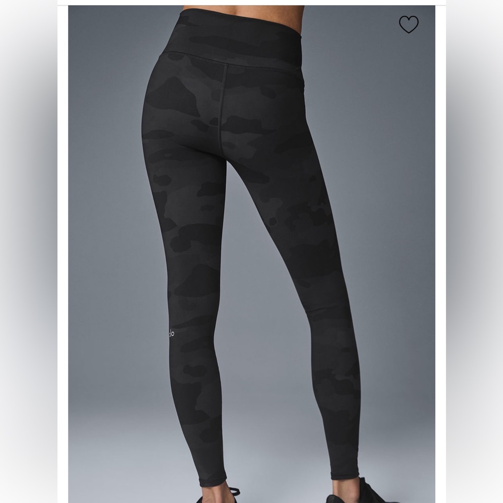 ALO Yoga  High-Waist Camo Vapor Leggings Size Small Made in Portugal - Picture 10 of 10
